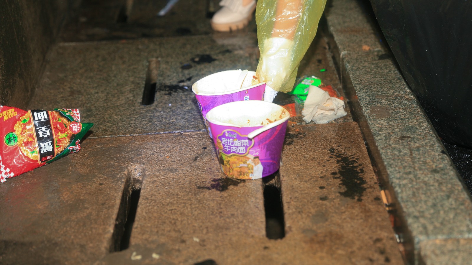 14738518412715733B48.jpg 7.jpg