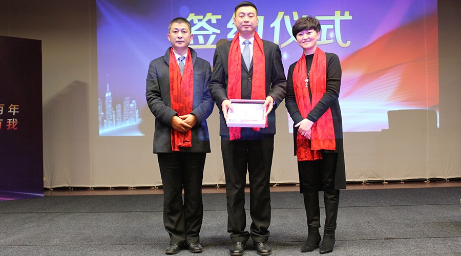 148456207142524049DC.jpg 3.jpg